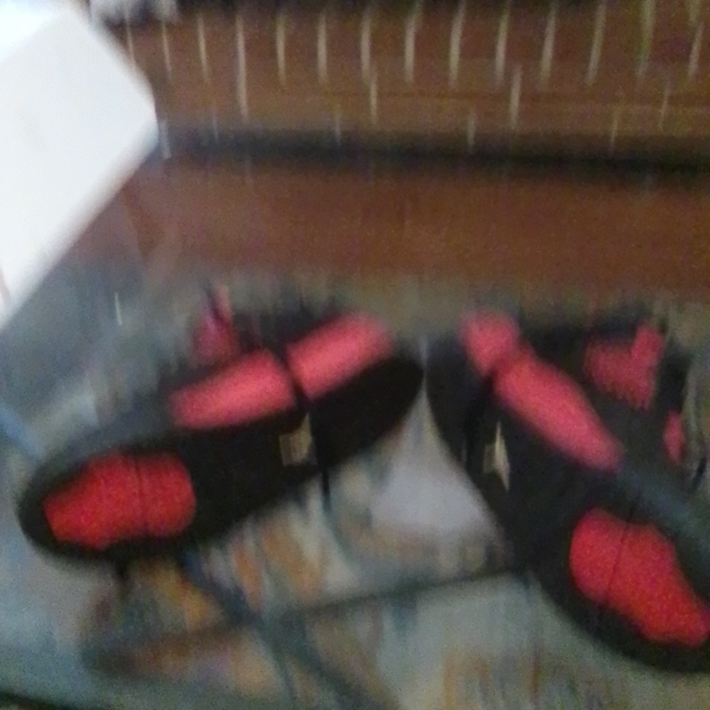Shoes - Picture 2 of 3